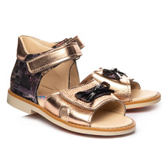 Босоніжки для дівчаток Theo Leo золотого кольору, Колір: золотий, Розмір: 26