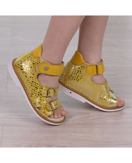 Босоніжки для дівчаток Theo Leo жовтого кольору, Колір: жовтий/золотий, Розмір: 23, зображення 2