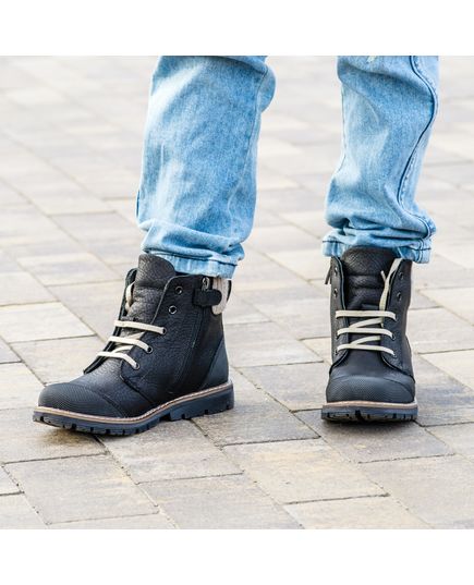 Ботинки для мальчиков Theo Leo черного цвета, Цвет: чорний/бежевий, Размер: 26, изображение 2