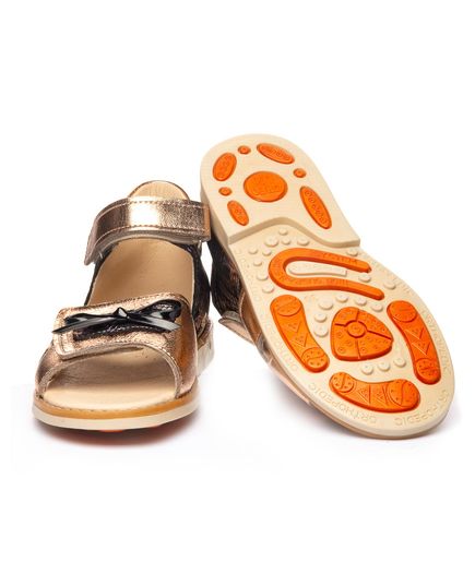 Босоніжки для дівчаток Theo Leo золотого кольору, Колір: золотий, Розмір: 26, зображення 2