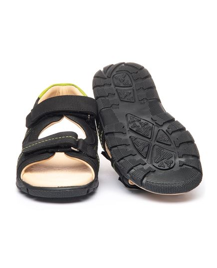 Босоножки для мальчиков Theo Leo черного цвета, Цвет: чорний, Размер: 26, изображение 2