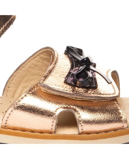 Босоніжки для дівчаток Theo Leo золотого кольору, Колір: золотий, Розмір: 26, зображення 3