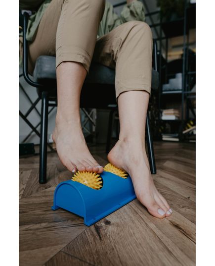 Масажер для ніг (м'ячі голчаті на підставці) OМ-404, OrtoMed, зображення 4